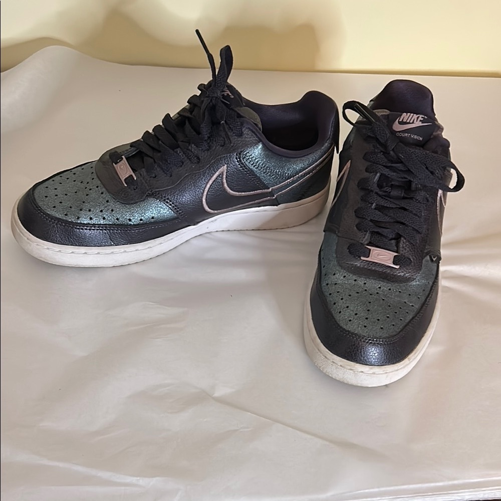 Nike Court Vision Low Basketball Shoes Purple Size 9